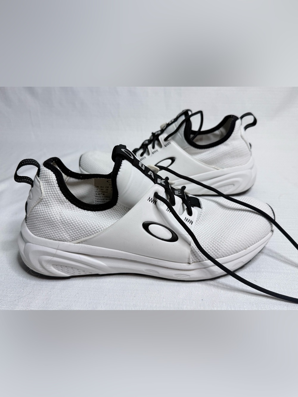 Oakley Men's Dry OS Sneakers White Size 10 Shoes